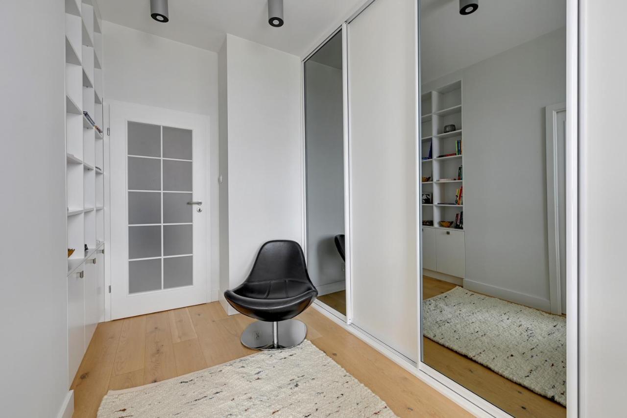 Sea Towers Apartment กดิเนีย ภายนอก รูปภาพ