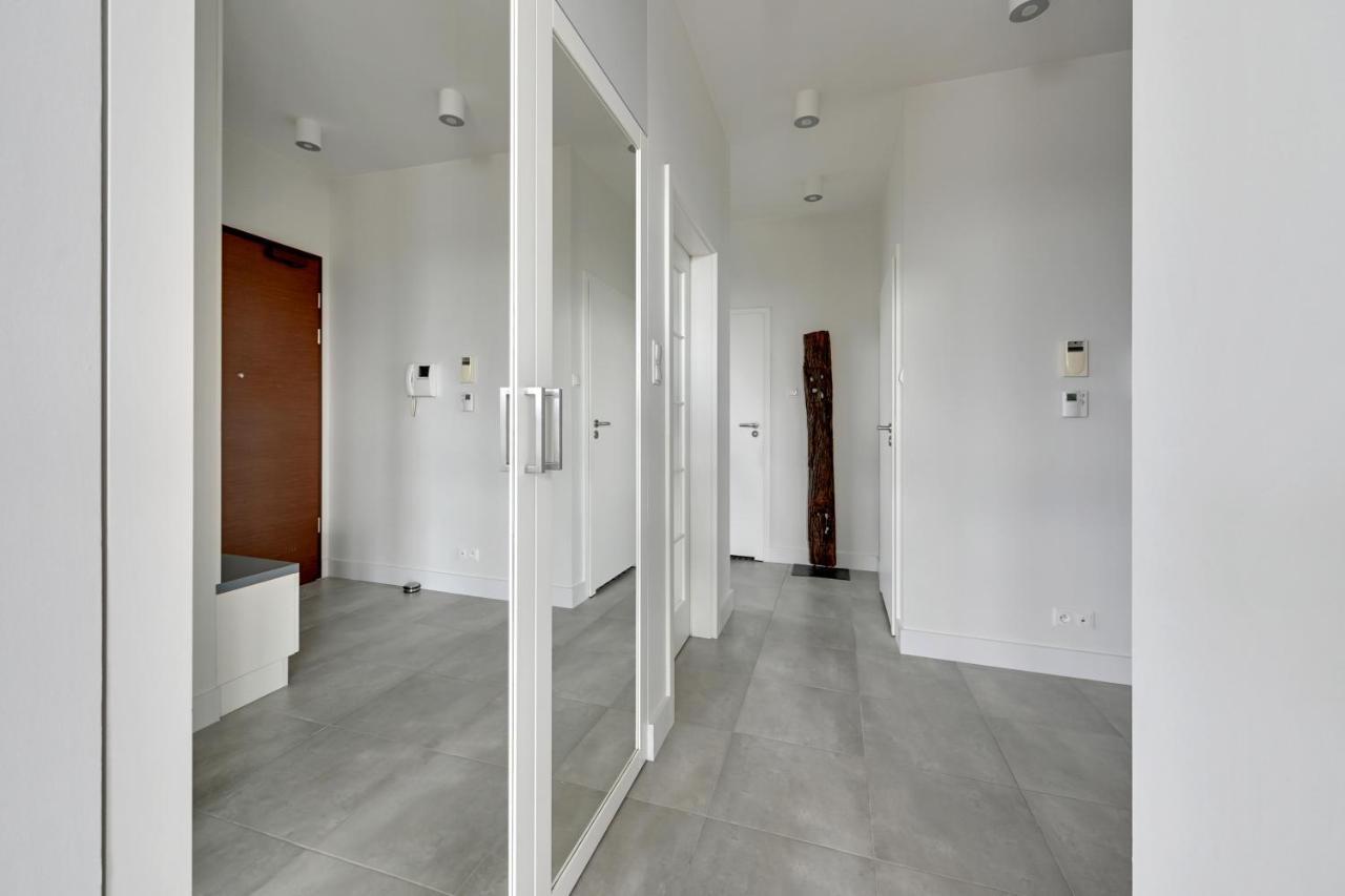 Sea Towers Apartment กดิเนีย ภายนอก รูปภาพ