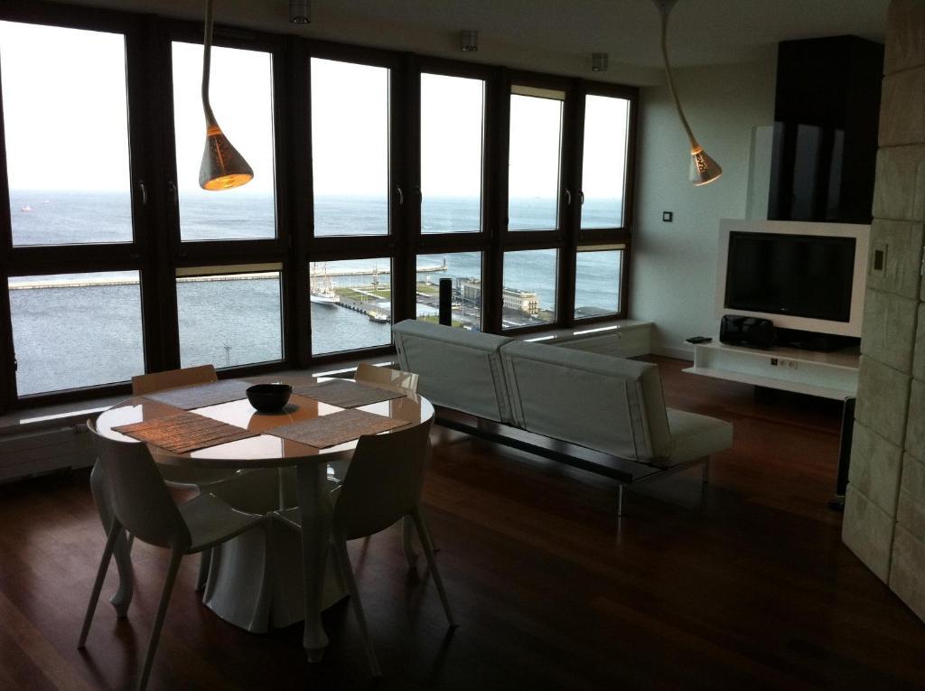 Sea Towers Apartment กดิเนีย ห้อง รูปภาพ
