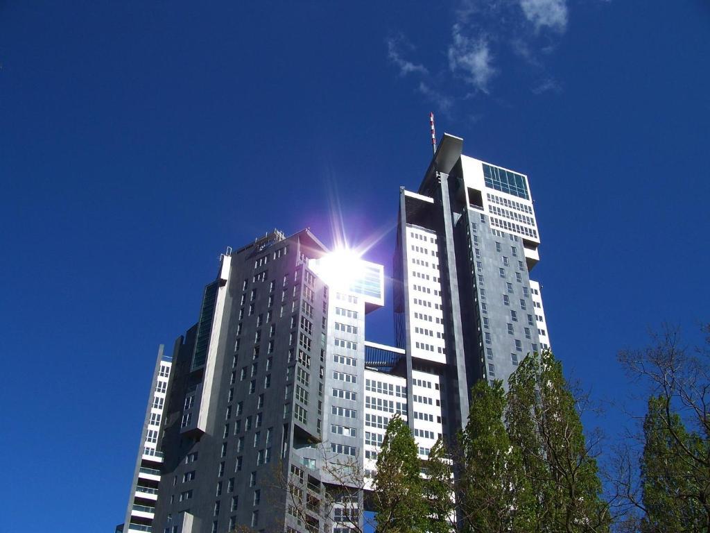 Sea Towers Apartment กดิเนีย ภายนอก รูปภาพ