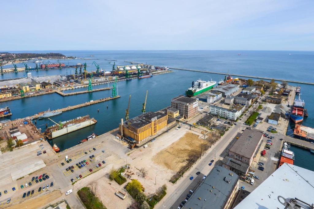 Sea Towers Apartment กดิเนีย ภายนอก รูปภาพ