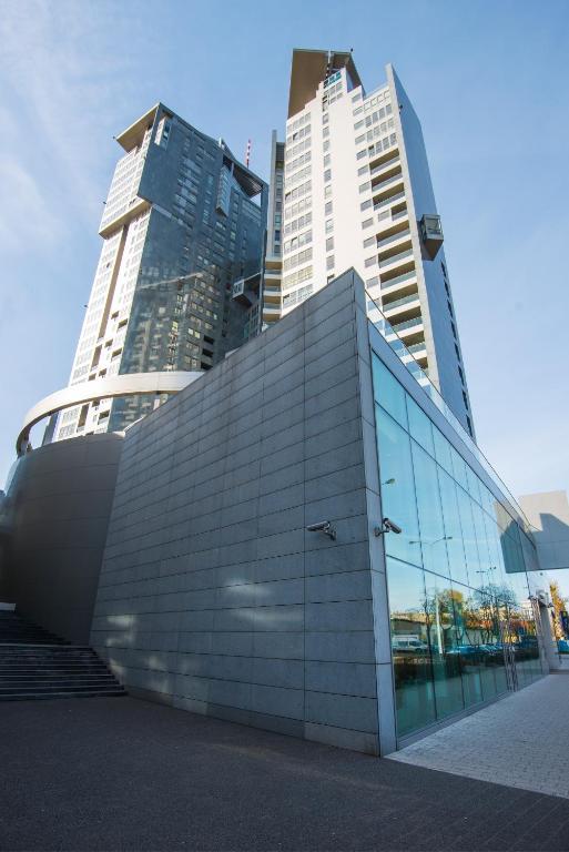 Sea Towers Apartment กดิเนีย ภายนอก รูปภาพ