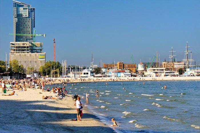 Sea Towers Apartment กดิเนีย ภายนอก รูปภาพ