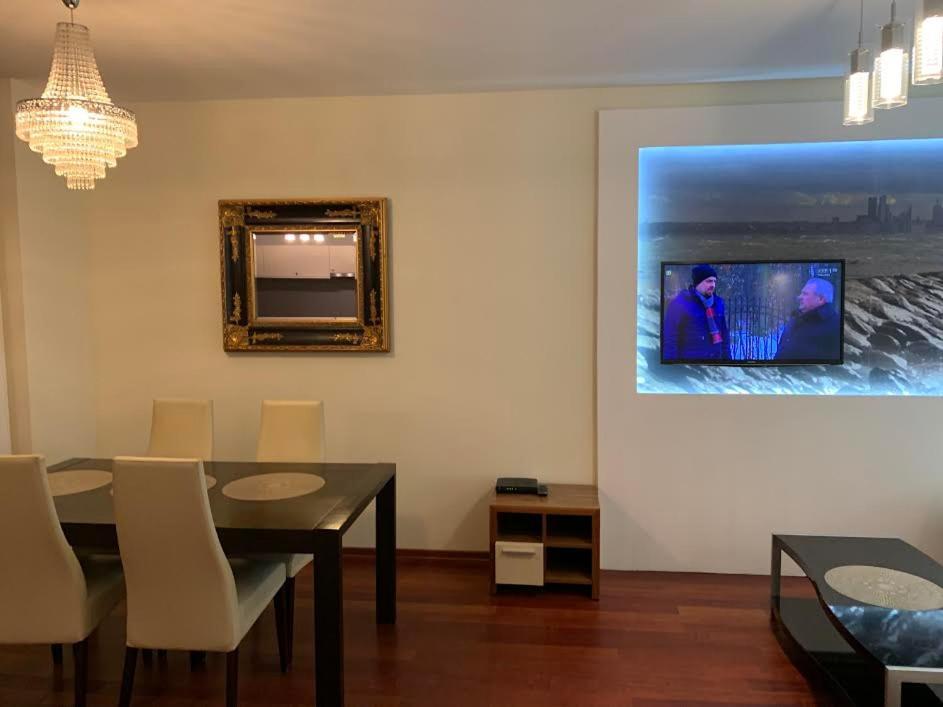 Sea Towers Apartment กดิเนีย ภายนอก รูปภาพ